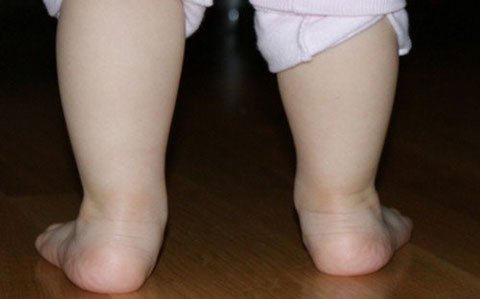 ножки грудничка
