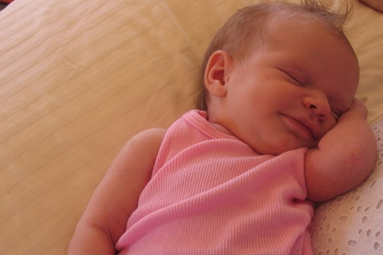 Сладко спящий малыш